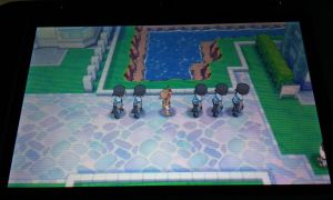 Also stellte ich mich einfach in die Schlange beim Museum...irgendwann musste ja was weitergehen. Als weder Bus auftauchte noch irgendwer ins Museum reinkam...fiel mir ein dass ich die Waren ja an irgendsoeinen Captain überbringen musste. Captain Obvious war grad nicht da, also suchte ich mal durch die Gegend. 